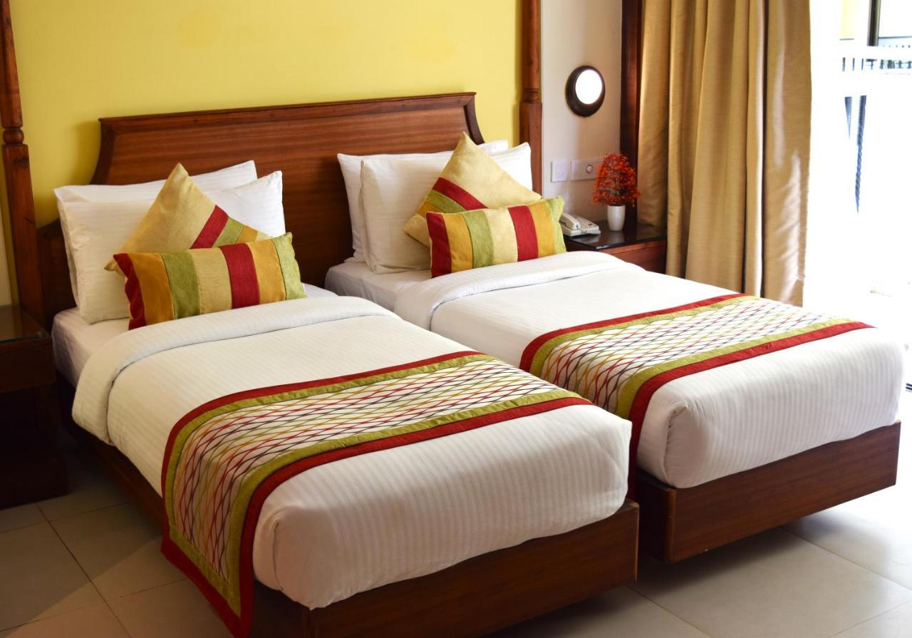 Sea Breeze Max Resort & Spa Маргао Экстерьер фото