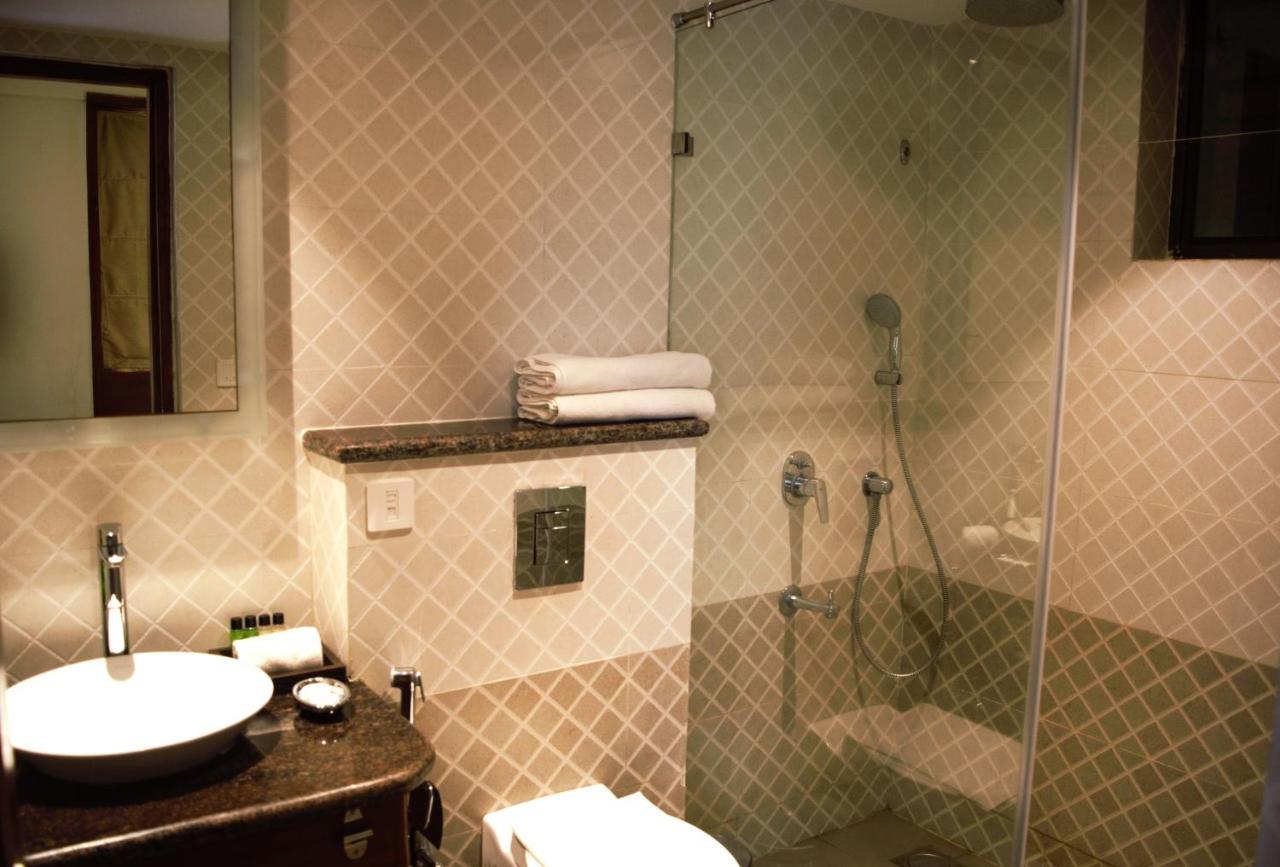 Sea Breeze Max Resort & Spa Маргао Экстерьер фото
